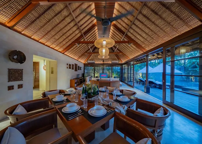 Villa Ramadewa Beachside With Authentic Charm *